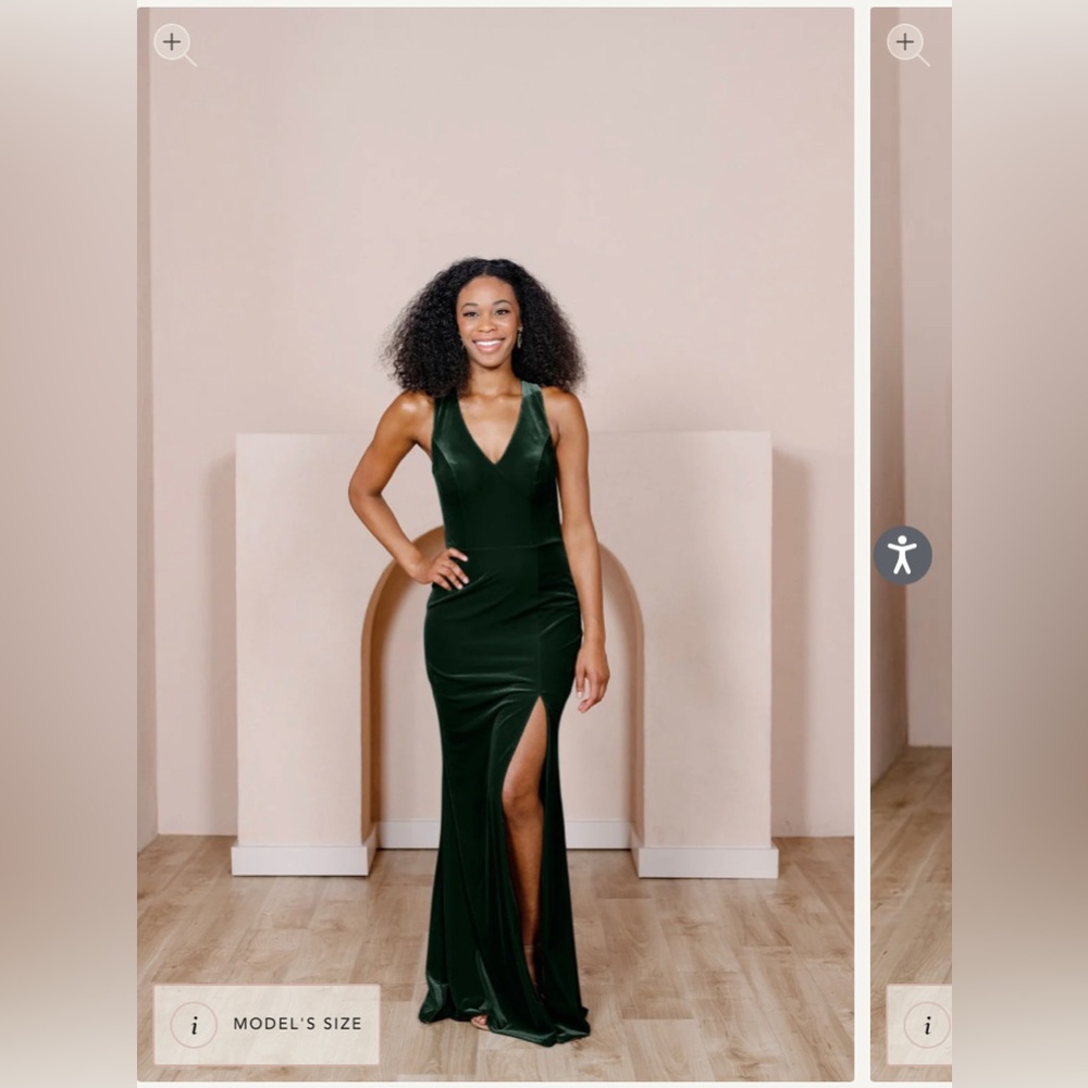 Revelry Emerald Asher velvet size 6